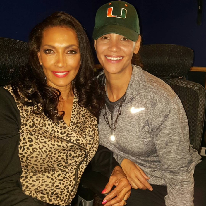 Rewind! 'Friday' Characters 'Felisha' and 'Mrs. Parker' Just Had A Mini Reunion 
